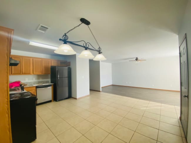 property at 407 E Marietta Ct