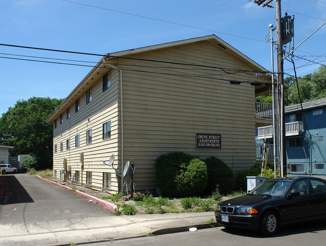 Grove Street Apartments in Corvallis, OR - Building Photo - Building Photo
