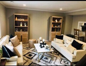 47 Lucinda Ct in Hampton, VA - Building Photo - Building Photo