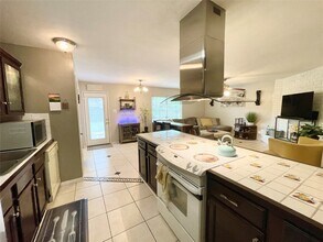 4411 Kacee Dr in Houston, TX - Foto de edificio - Building Photo