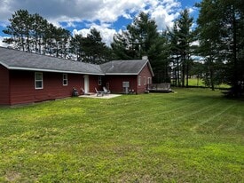 9197 County J in Minocqua, WI - Building Photo