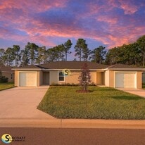 2 Union Ct in Palm Coast, FL - Building Photo