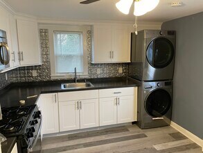 512 E Frech Ave, Unit 2 in Manville, NJ - Building Photo - Building Photo
