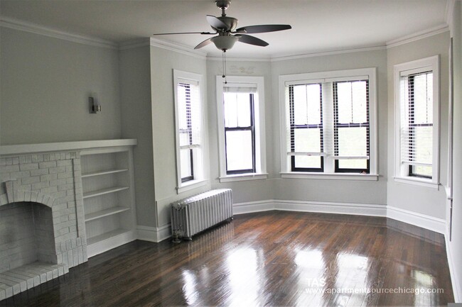 5156 N Leavitt St, Unit 3 in Chicago, IL - Building Photo - Building Photo