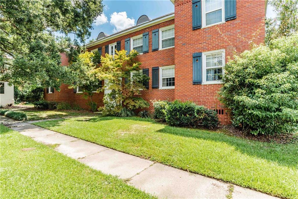1-211 Upham St in Mobile, AL - Foto de edificio