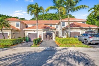 1231 Sorrento Dr in Weston, FL - Building Photo - Building Photo