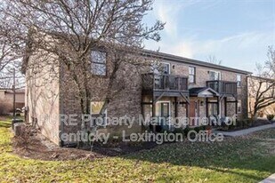 352 Redding Rd in Lexington, KY - Building Photo