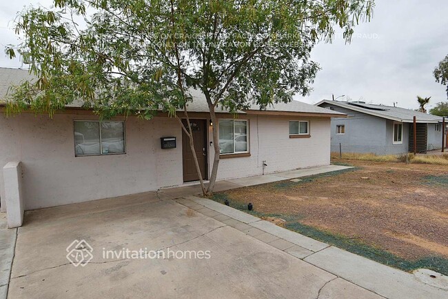 property at 4126 N Mitchell St