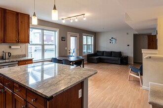 1575 Zamia Ave, Unit 5 in Boulder, CO - Foto de edificio - Building Photo