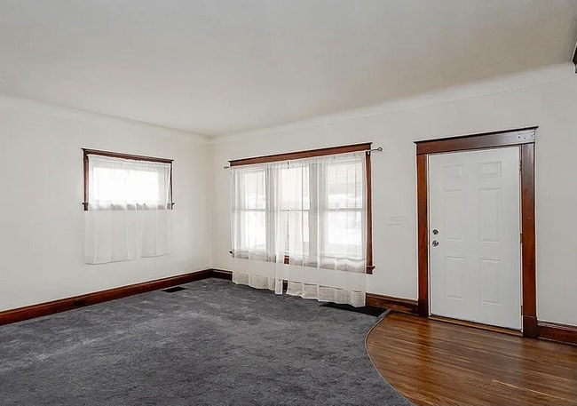 1019 Radcliffe Dr in Toledo, OH - Foto de edificio - Building Photo