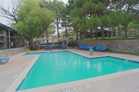 Building Photo - Double Tree Apartamentos in El Paso, Texas