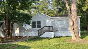 814 Mercedes Benz Ct in Humble, TX - Building Photo