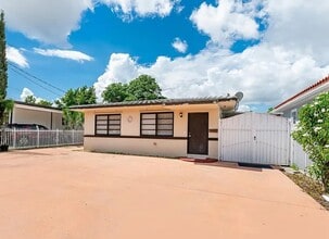 250 NW 55th Ct in Miami, FL - Building Photo - Building Photo