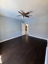 238 E 79th St, Unit 238 in Los Angeles, CA - Building Photo - Building Photo