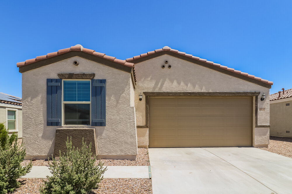 19953 W Madison St in Buckeye, AZ - Foto de edificio