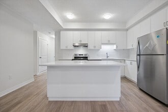 141 Reverie Way in Kitchener, ON - Building Photo - Building Photo