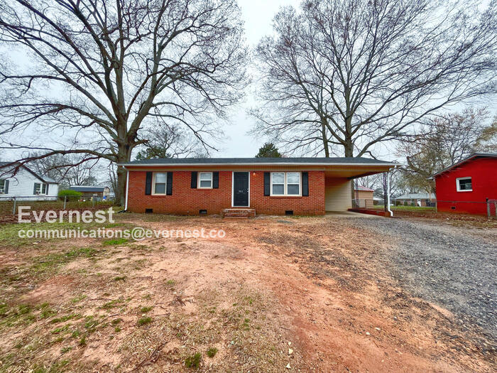 708 Park Dr in Statesville, NC - Building Photo