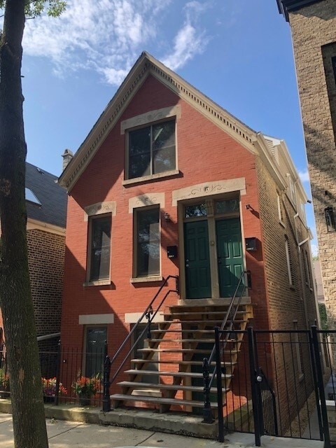 1744 N Honore St, Unit #2 in Chicago, IL - Building Photo