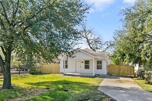 4415 Castor St in Houston, TX - Building Photo