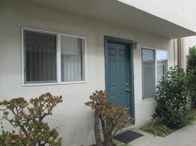 240 Ellwood Beach Dr in Goleta, CA - Building Photo