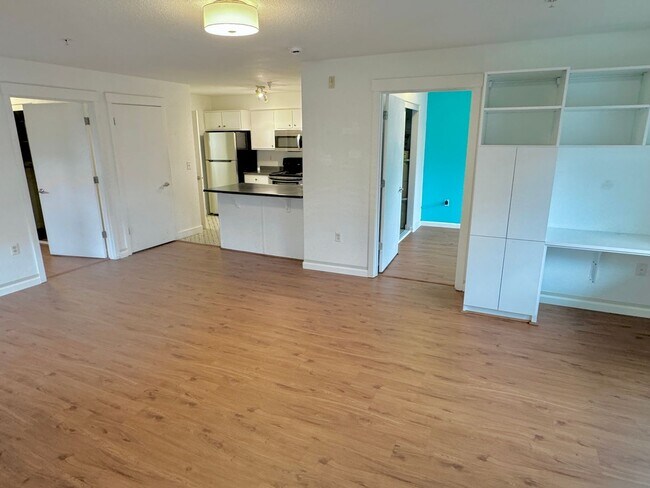 9837 NE Irving St in Portland, OR - Building Photo - Building Photo