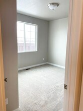 5667 Parkview Dr in Stansbury Park, UT - Building Photo - Building Photo