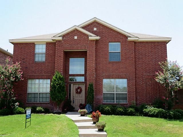 property at 4621 Brighton Dr