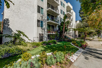 Casa Hermosa in Santa Monica, CA - Building Photo - Building Photo