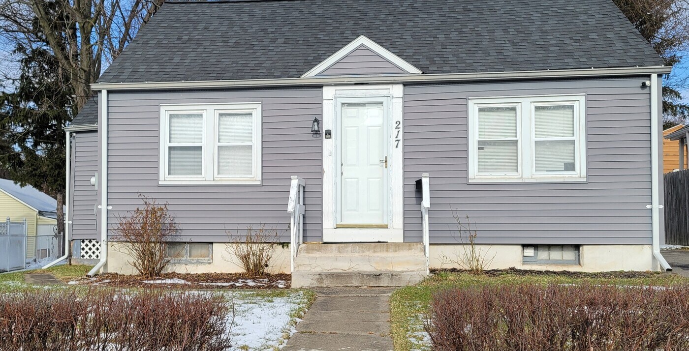 217 Thurber St in Syracuse, NY - Foto de edificio