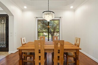 41 Tiburon Dr in The Hills, TX - Building Photo - Building Photo
