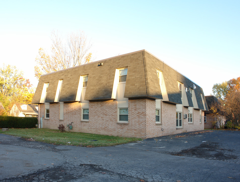 5039 Aravesta Ave in Youngstown, OH - Building Photo