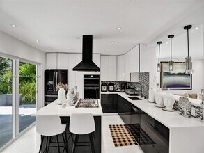 1273 NE 92nd St in Miami Shores, FL - Building Photo - Building Photo