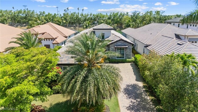 property at 11813 Via Cassina Ct