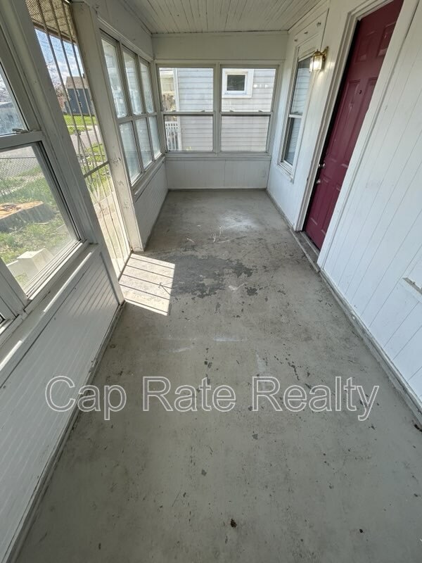 1056 Olmstead Ave in Columbus, OH - Building Photo - Building Photo