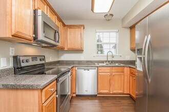 3076 Ace Wintermeyer Dr in La Vergne, TN - Foto de edificio - Building Photo