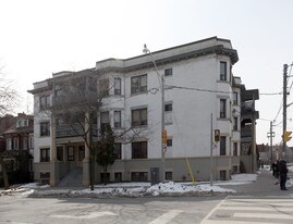 1463 King St W in Toronto, ON - Building Photo