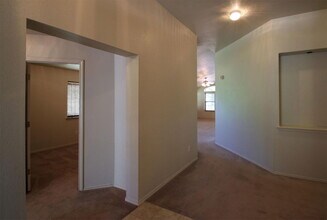 16516 Fowler Mill Cove in Austin, TX - Foto de edificio - Building Photo