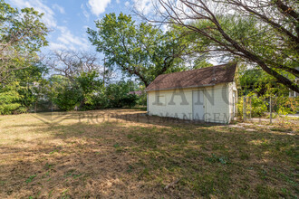 1514 S Waco Ave in Wichita, KS - Foto de edificio - Building Photo