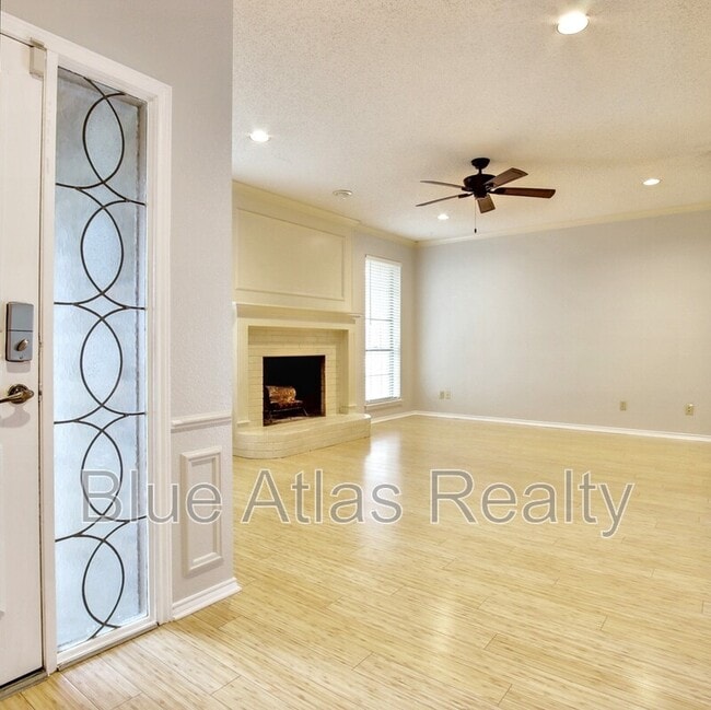 5725 Ridgerock Ct in Fort Worth, TX - Building Photo - Building Photo