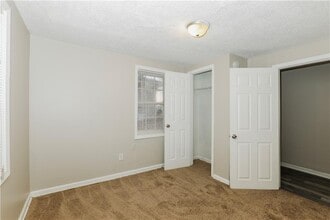 335 Mount Zion Rd in Atlanta, GA - Building Photo - Building Photo