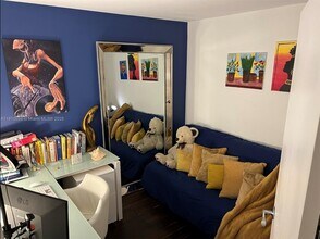 253 NE 2nd St, Unit 1808 in Miami, FL - Building Photo - Building Photo