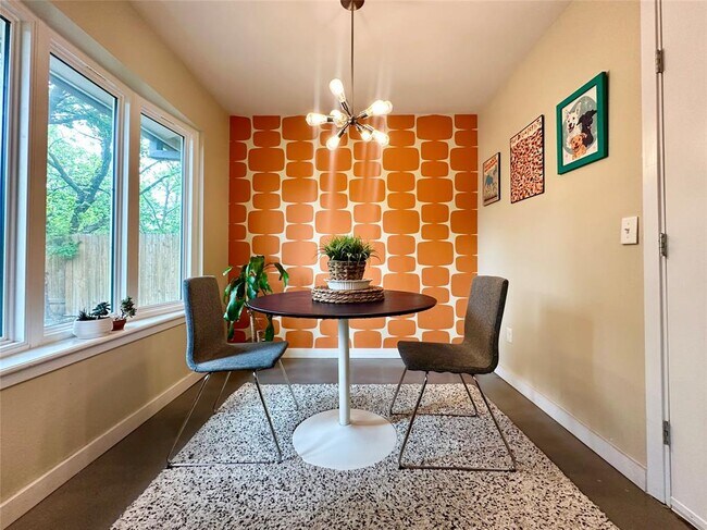 2707 Ashdale Dr in Austin, TX - Building Photo - Building Photo