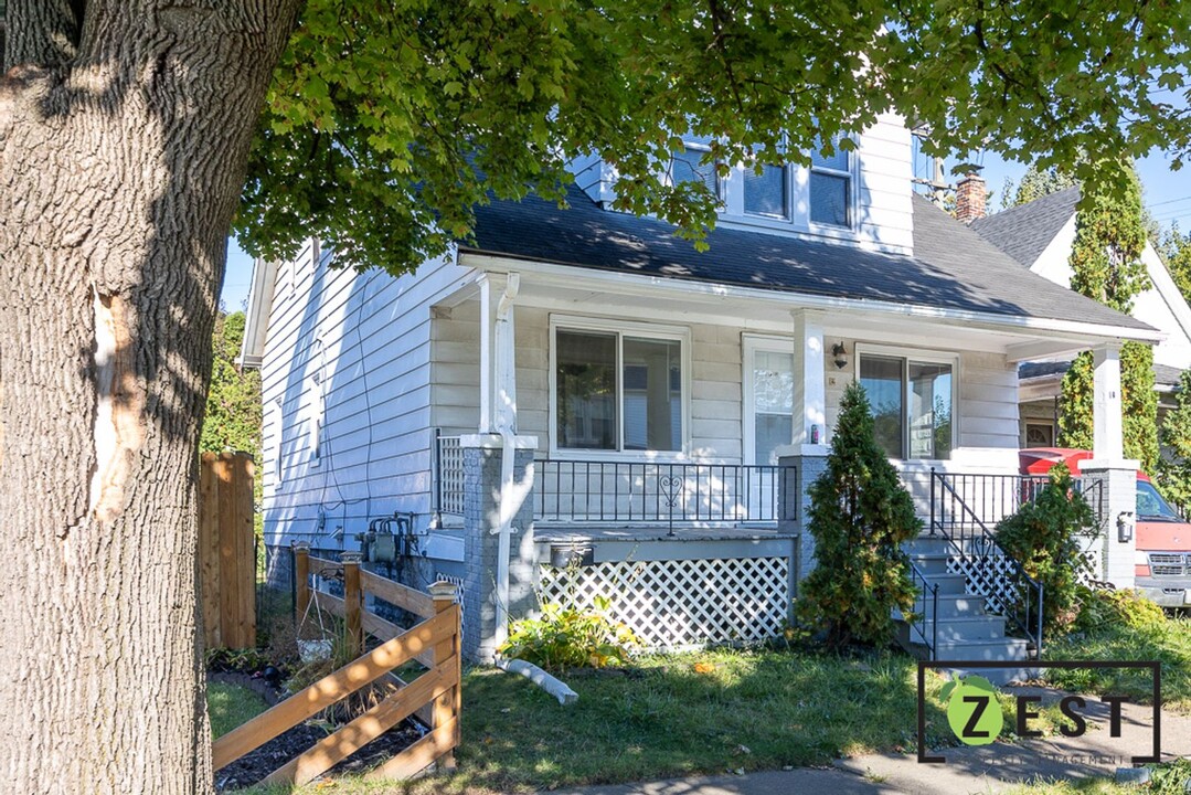 12 Perrin St, Unit 2 in River Rouge, MI - Building Photo