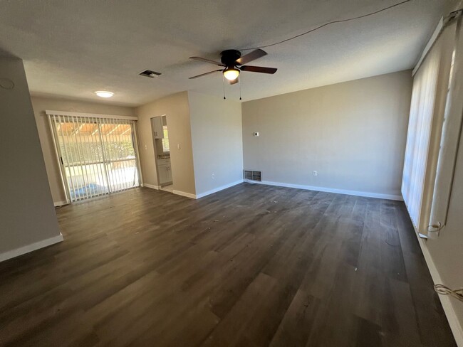 22144 Montrose Ave in Port Charlotte, FL - Building Photo - Building Photo