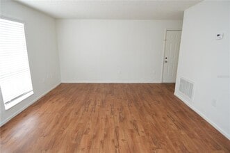 8425 Cerro Cir in Tampa, FL - Building Photo - Building Photo