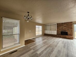 3808 Quail Run Cir in Norman, OK - Foto de edificio - Building Photo