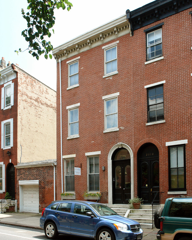 2308 Lombard St in Philadelphia, PA - Foto de edificio - Building Photo