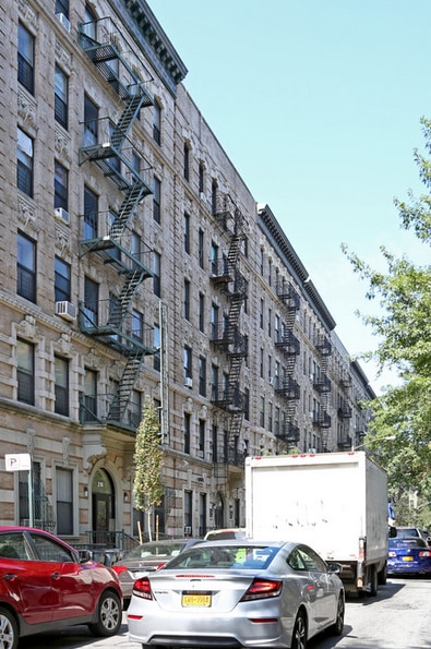 RH 530 WEST 159 STREET LP. in New York, NY - Building Photo - Building Photo