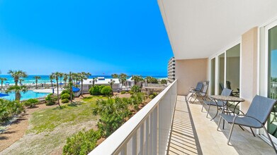 7205 Thomas Dr in Panama City Beach, FL - Building Photo - Building Photo