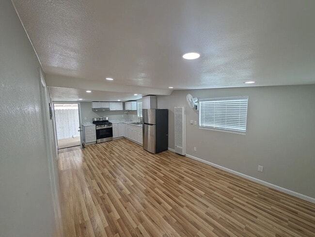 1843-45 Donax Ave in San Diego, CA - Building Photo - Building Photo